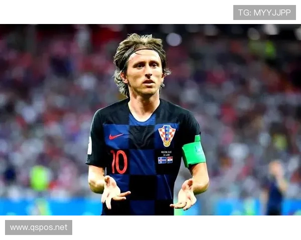 莫德里奇与克罗斯在组织推进上出现分散结构趋势