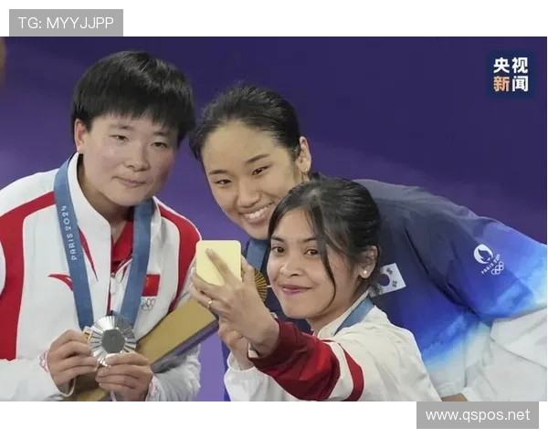 何冰娇这生活真绝了，赛场上铁血女战神，下了场秒变奶茶店常客？